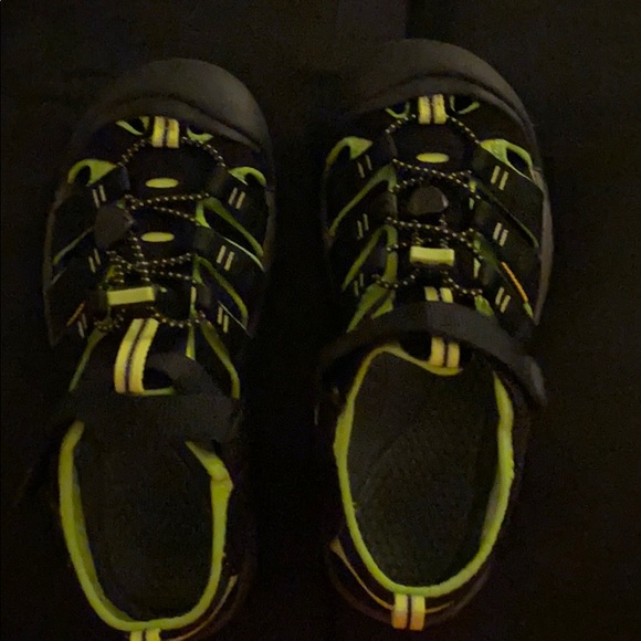 Keen Shoes - Keen women’s sandals